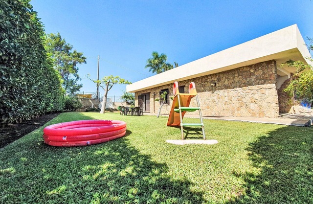 Wonderful villa for 6 people with WIFI, A/C and terrace