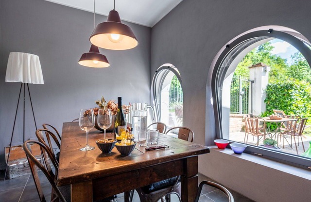 Wonderful villa for 9 guests with WIFI, TV and pets allowed