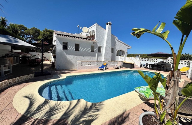 Wonderful villa with private pool, summer kitchen