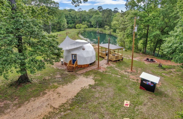 Wonderland Glamping Geo Dome (Houston)