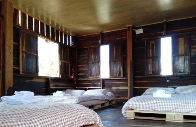 Wood House Garden homestay with garden for big group