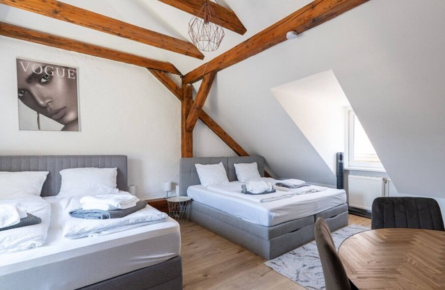 Work & Stay | 5 Guests | Fast WiFi | Near Station