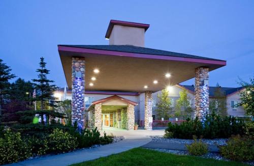 Wyndham Garden Anchorage Airport
