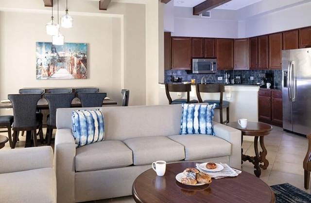 Wyndham La Cascada Resort ~ 2B Presidential ~ In the heart of San Antonio!