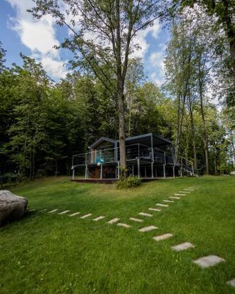 Wyspa Ciernie - Dom nad jeziorem z sauną i jacuzzi