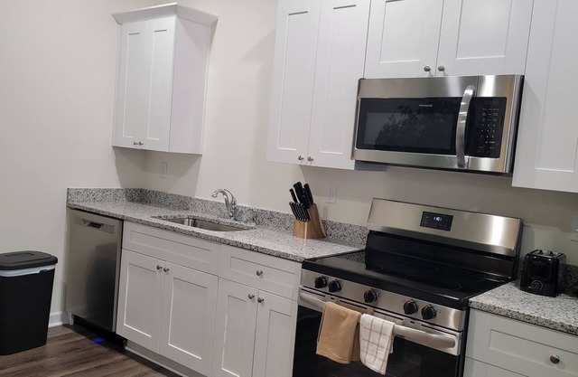 Yah House, Newly built basement at the heart of Metro Atlanta.
