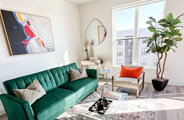 Yale Luxury Modern Mid-rise Downtown New Haven, CT