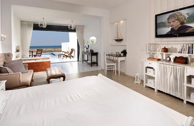 Yamim Suites On The Beach