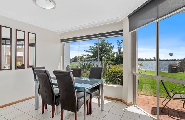 Yarrawonga Lakeside Apartment 49