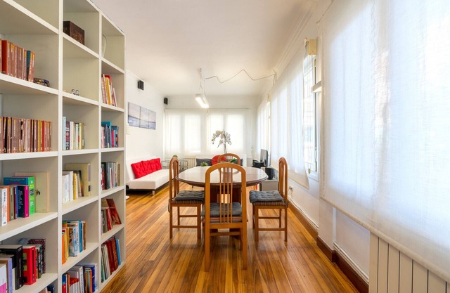 Ybarra apartment