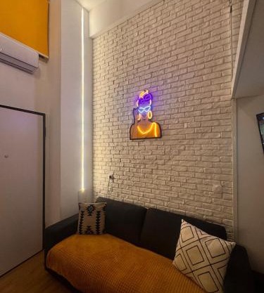 Yellow Skg City Loft