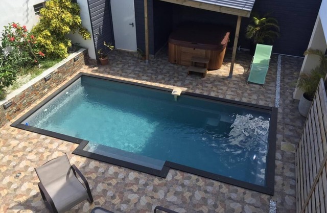 Ylang résidence avec piscine chauffée et Jacuzzi