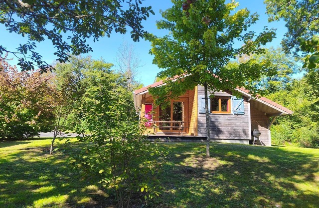Your chalet 1500m from the Cascades