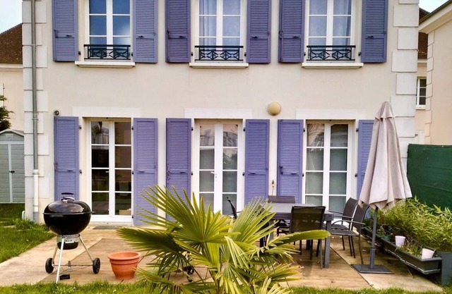 Your Cocoon 5 minutes from the famous theme park