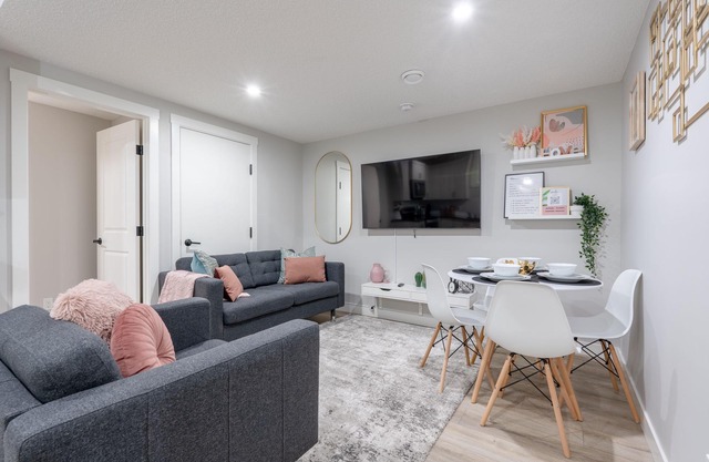 Your Perfect 2BR Stay in SE Calgary