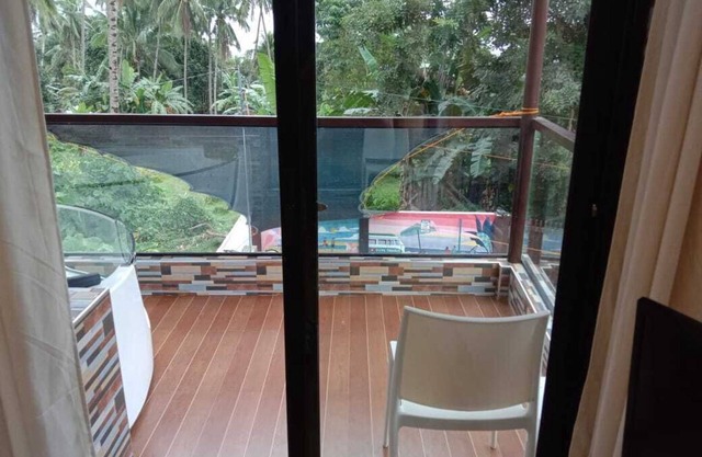 Your Private Resort with Pool - A's Place!
