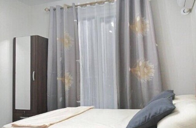 Your Suite Big Pools, CCLEX VU, Netflix, Kitchen