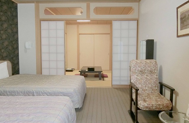 Yurakuan Miyazaki