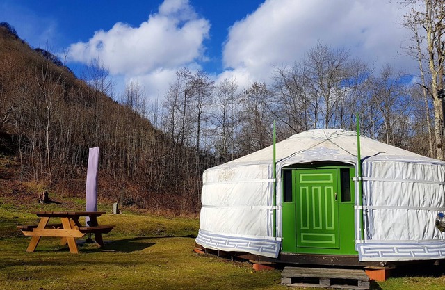 Yurt / Yourte, quiet, nature, isolated, river, in the Hautes Pyrenees