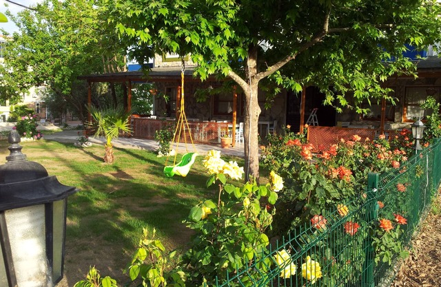 Zeytin Otel Altinoluk