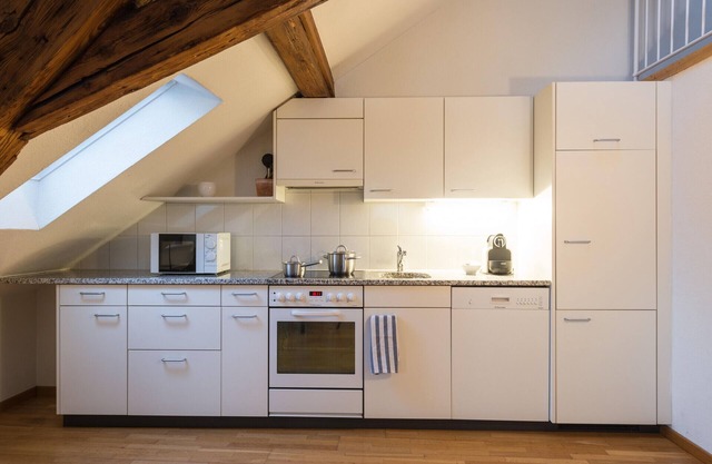 ZG Zeughausgasse V - HITrental Apartment