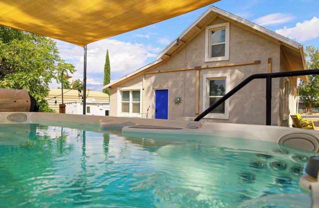 zion farmhouse oasis, cool/hot swim spa, pet+RV friendly