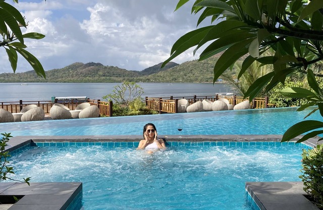 Zuri Resort