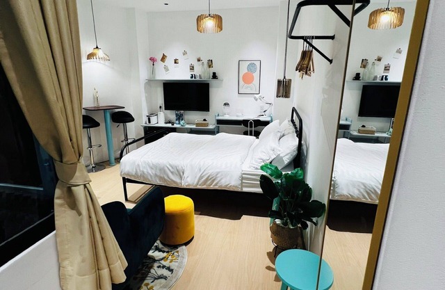 ZY 3. Elegant Studio-Riverside Vibrant D1-Skydeck @ Bitexco nearby