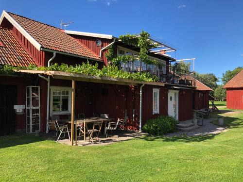 Kallby House | Äventyrsgårdens Vandrarhem, Kinnekulle