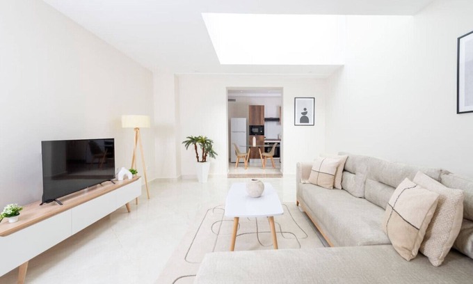 Hydra Apartment | Éclatante Résidence à Les Sources
