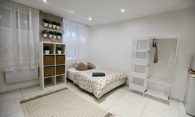 Chateau-Chinon Apartment | Ô numéro 7 - Heart of Château-Chinon