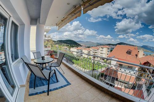 Karpenisi Apartment | Αλόη