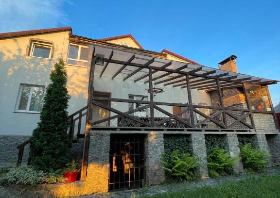 Uman Apartment | Будинок з Терасою Біля Фонтанів