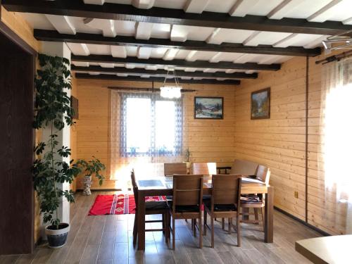 Zhdeniyevo Apartment | Вербовий двір - Willow Yard