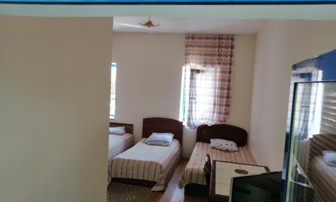 Bosteri House | Гостевой дом Дельфин