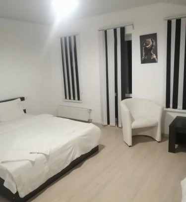 Krekhiv Hotel | Готель Ланцелот, Hotel Lancelot, готель Ланселот