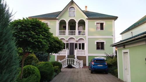 Chornomorsk House | Дом на Одесской ул.