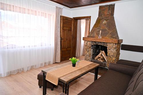 Dobrinishte House | Къща Джано