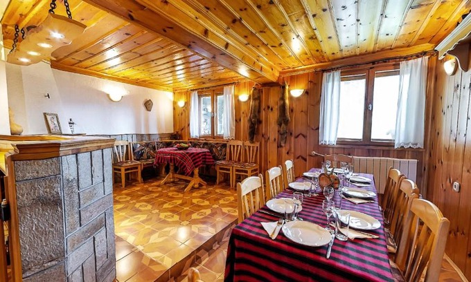 Momchilovtsi House | Къща за гости Каневи