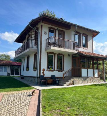 Smolyan Villa | Къща за гости Падалото