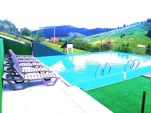 Yablunytsya Cabin | Мала Одеса