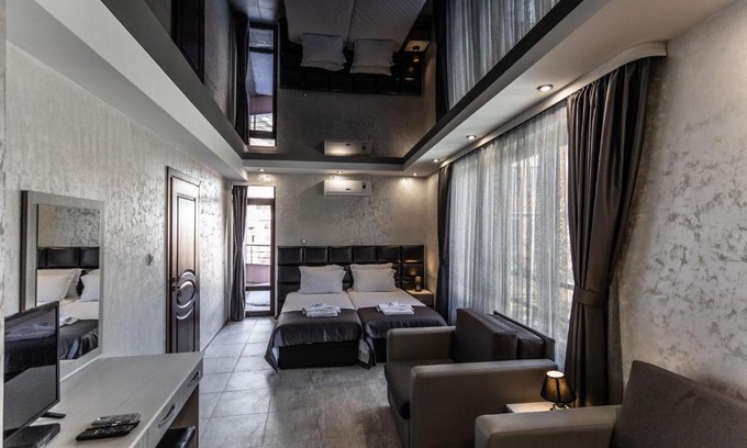 Panagyurishte Apartment | Никонел