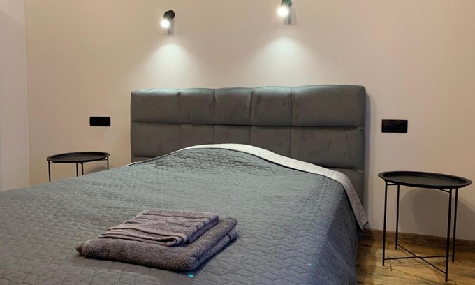 Kosuv Stary Apartment | Нові Loft Апартаменти 5 (центр-залізничний вокзал)