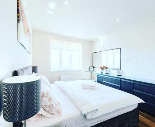 Obolon' Apartment | Роскошная 3к квартира 125м2. 22 этаж. Набережная. Дрим Таун.