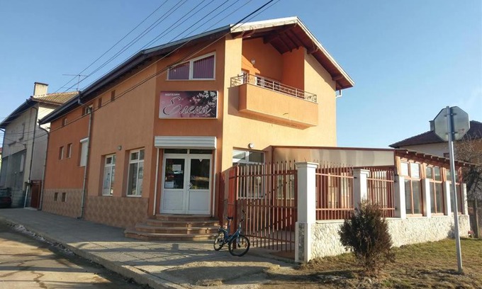 Shiroki Dol House | Стаи за гости Елени