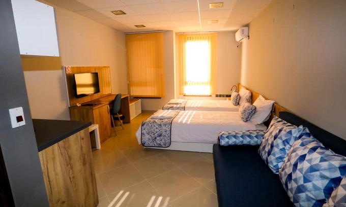 Kardzhali Province Hotel | Студия и Стаи за гости -жк Пентагон