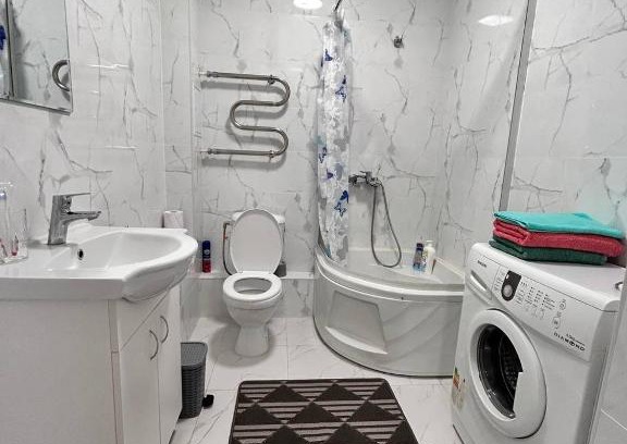 Kaztsik Apartment | Уютная квартира с видом из окна