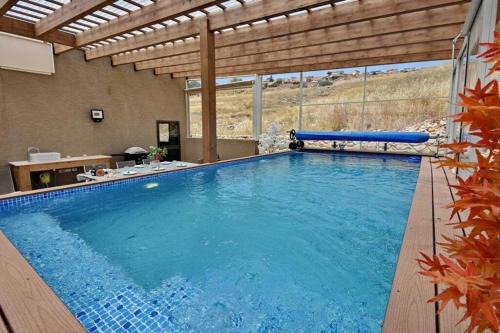 Nof Kinneret Villa | לאגו בוטיק - אירוח למשפחות, זוגות עם בריכה פרטית ונוף