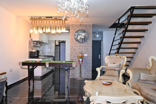 Tiberias Apartment | נופש תות - דירת אירוח בלב טבריה עם ג'קוזי ספא