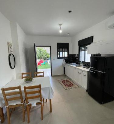 Ma'alot - Tarshiha Apartment | סוויטת הגן השקט- סוויטה מושלמת במעלות